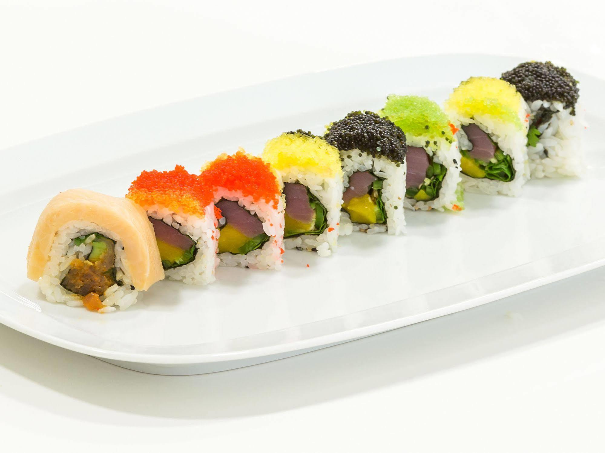 Merchants Crown Suites And Spa Прага Экстерьер фото A sushi roll